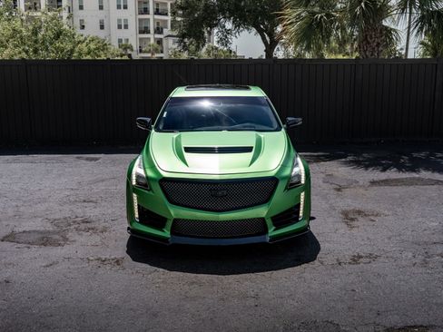 Used 2019 Cadillac CTS V w/ Luxury Package RWD image 10