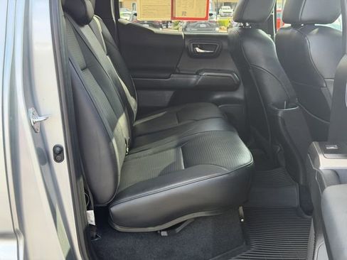 Used 2023 Toyota Tacoma TRD Sport w/ TRD Premium Sport Package AWD/4WD image 20