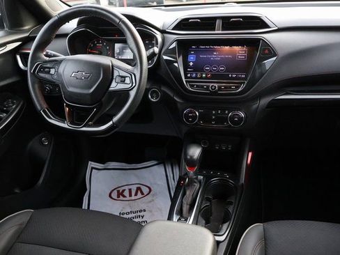 Used 2023 Chevrolet TrailBlazer RS w/ Sun and Liftgate Package image 15