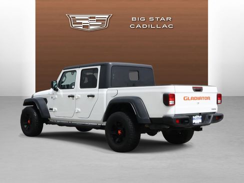 Used 2020 Jeep Gladiator Sport w/ Quick Order Package 24S image 3