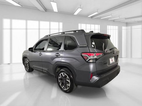 Certified 2026 Subaru Forester Premium AWD/4WD image 5