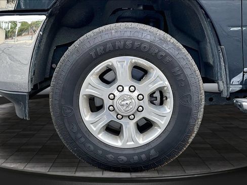 Used 2025 RAM 2500 Big Horn AWD/4WD image 28