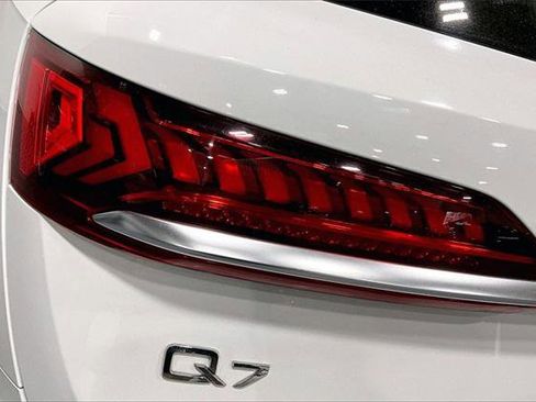 Certified 2022 Audi Q7 2.0T Premium image 31