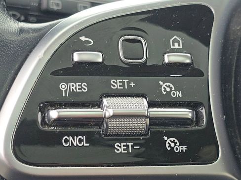 Certified 2023 Mercedes-Benz GLB 250 4MATIC image 34