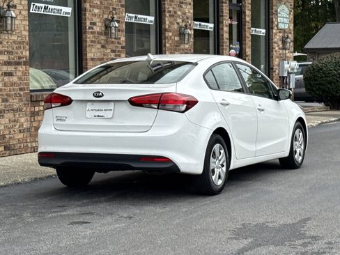 Used 2018 Kia Forte LX image 5
