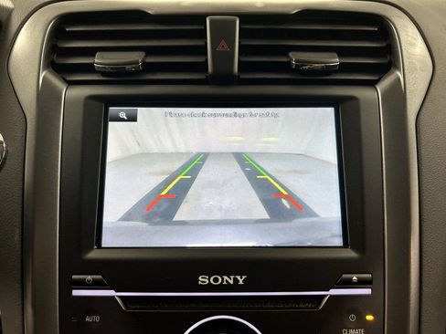 Used 2015 Ford Fusion Titanium AWD/4WD image 15