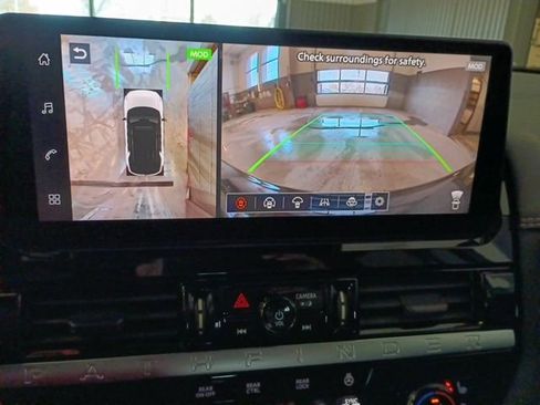 New 2026 Nissan Pathfinder Platinum image 12