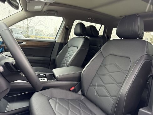 New 2026 Volkswagen Atlas SE FWD image 12