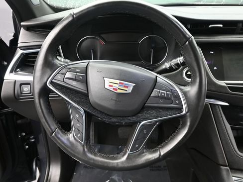 Used 2023 Cadillac XT5 Premium Luxury image 25