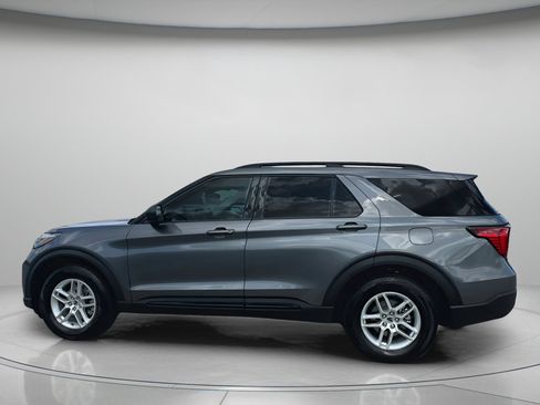 New 2026 Ford Explorer Active w/ Active Comfort Package image 17