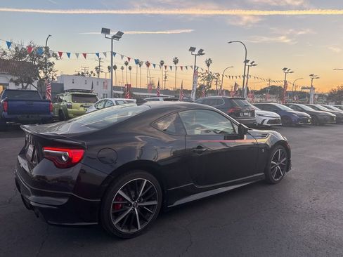 Used 2019 Toyota 86 TRD SE image 7