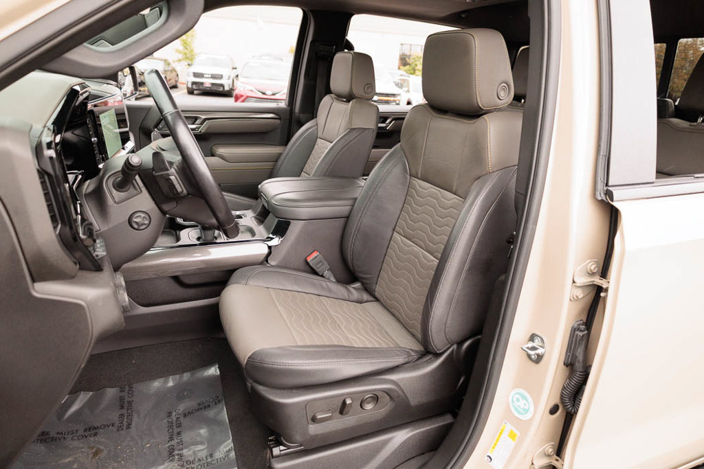 Used 2022 Chevrolet Silverado 1500 ZR2 w/ Technology Package AWD/4WD image 27