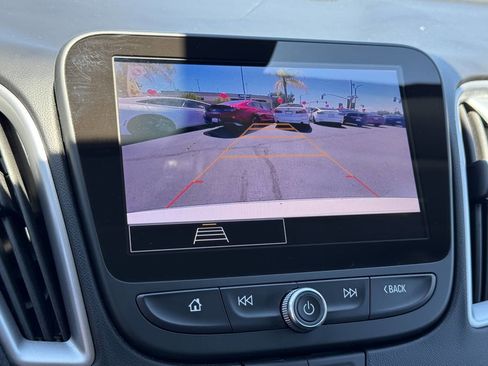 Used 2025 Chevrolet Malibu LT image 30