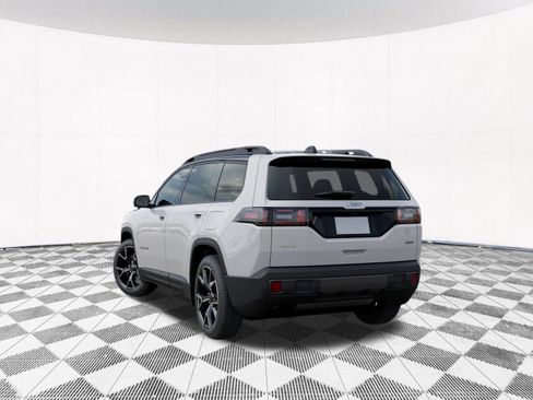 New 2026 Jeep Cherokee Overland image 4
