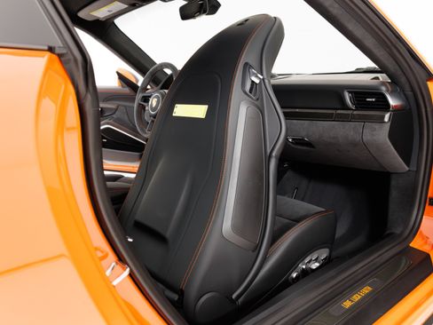 Used 2018 Porsche 911 GT3 RWD image 47