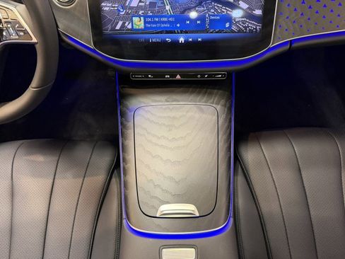 Used 2025 Mercedes-Benz E 350 Sedan image 13