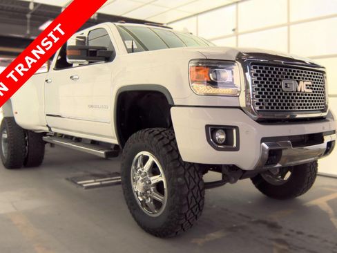 Used 2016 GMC Sierra 3500 Denali w/ Duramax Plus Package AWD/4WD image 5