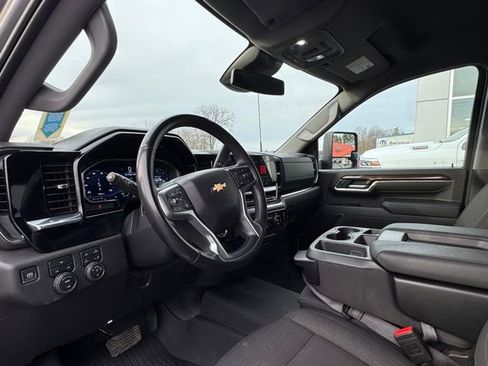 Used 2024 Chevrolet Silverado 2500 LT w/ All Star Edition image 38