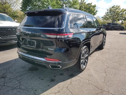 Certified 2023 Jeep Grand Cherokee L Overland w/ Luxury Tech Group IV AWD/4WD image 4