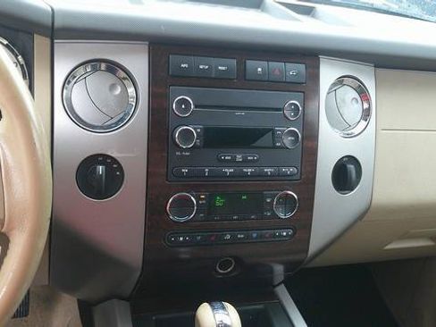 Used 2011 Ford Expedition EL XLT w/ 202A Rapid Spec Order Code AWD/4WD image 7
