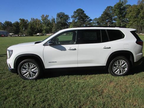 New 2026 GMC Acadia Elevation w/ Elevation Premium Package image 2