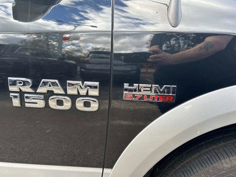 Used 2018 RAM 1500 Laramie w/ Convenience Group image 16