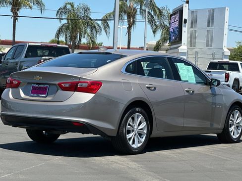 Used 2025 Chevrolet Malibu LT FWD image 4