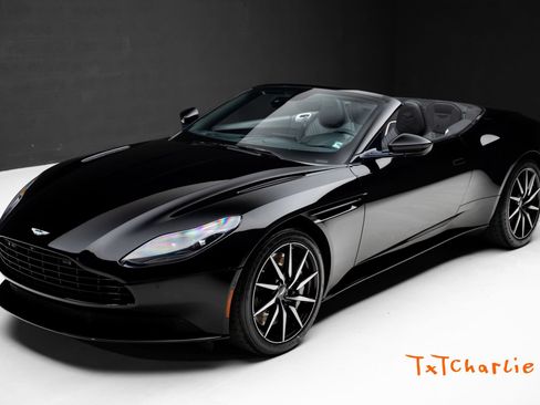Used 2019 Aston Martin DB11 Volante RWD image 1