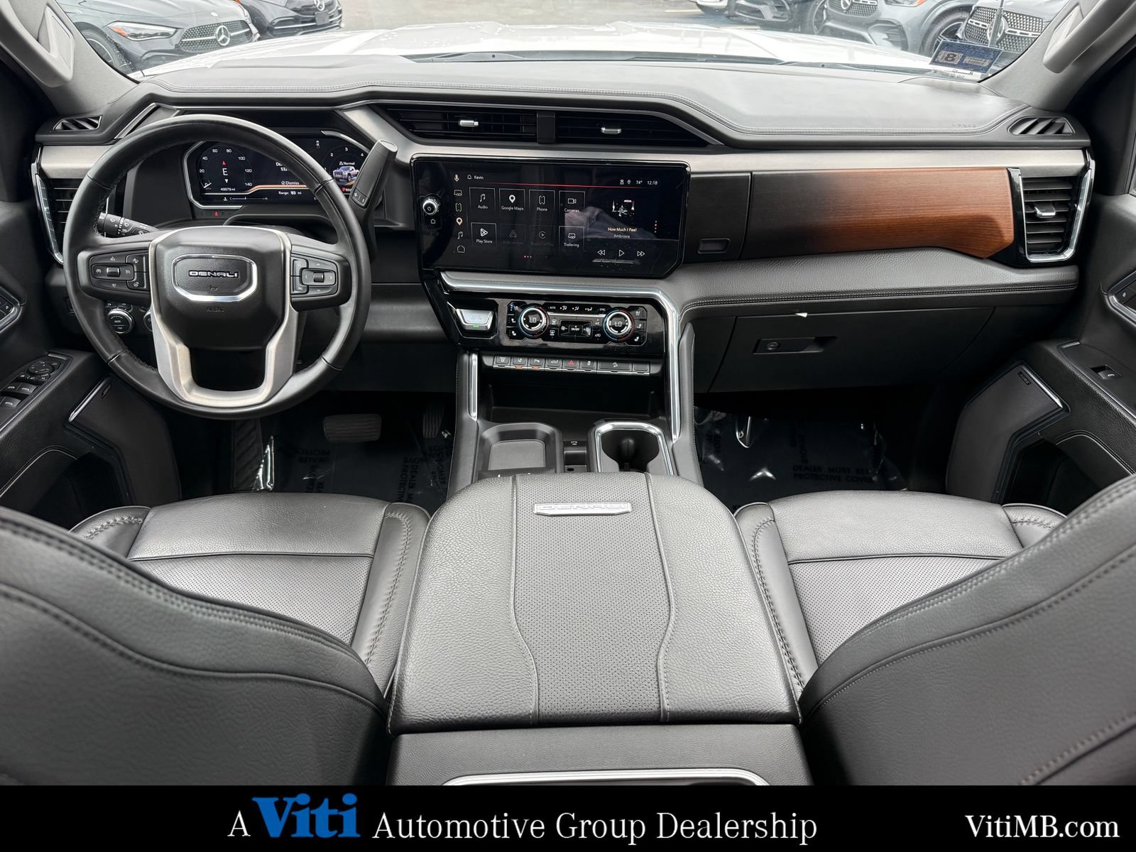 Used 2024 GMC Sierra 2500 Denali w/ Denali Reserve Package AWD/4WD image 2