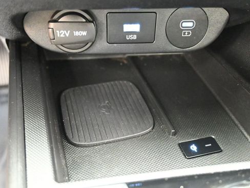 Used 2024 Hyundai Elantra SEL w/ Convenience Package image 14