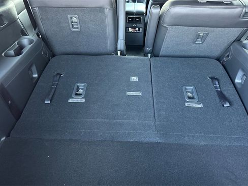 New 2025 MAZDA CX-90 Plug-In Hybrid w/ Preferred image 16