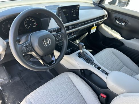 New 2027 Honda HR-V LX image 17