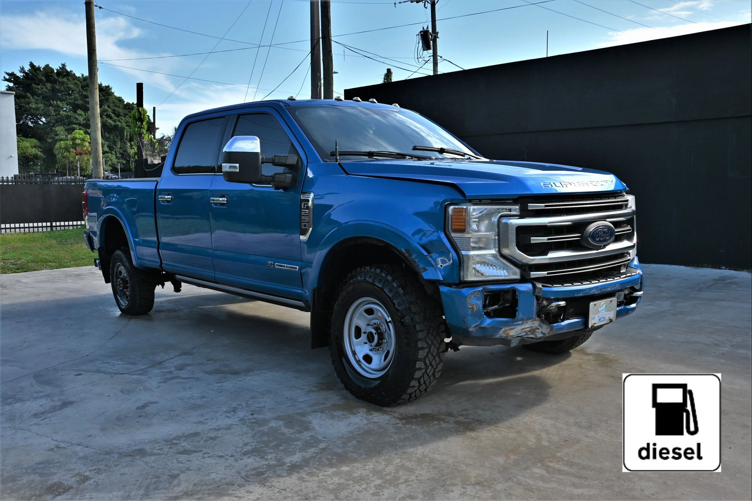 Used 2021 Ford F250 Platinum w/ Tremor Off-Road Package AWD/4WD image 1