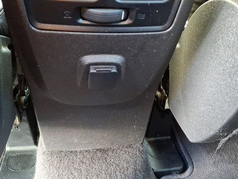 Used 2019 Ford Escape SE AWD/4WD image 39