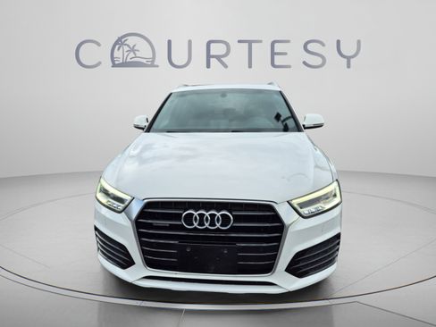 Used 2018 Audi Q3 2.0T Premium Plus w/ Premium Plus Package AWD/4WD image 9