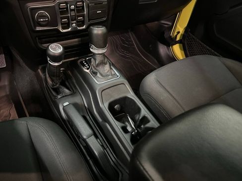 Used 2022 Jeep Wrangler Unlimited Sport AWD/4WD image 42