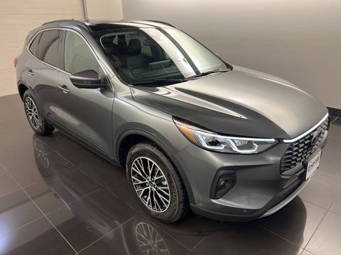 New 2026 Ford Escape SE w/ PHEV Premium Package image 1
