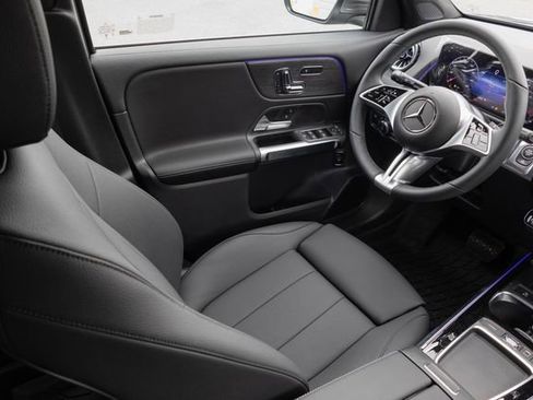 New 2026 Mercedes-Benz GLB 250 4MATIC image 23