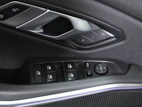 Used 2021 BMW 330e xDrive w/ Convenience Package image 29