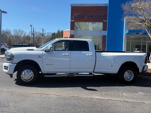 Used 2025 RAM 3500 Laramie w/ Max Tow Package image 2