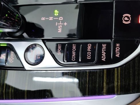 Used 2019 BMW X5 xDrive40i w/ M Sport Package image 25