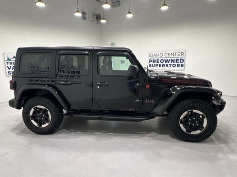Used 2022 Jeep Wrangler Unlimited Rubicon w/ Steel Bumper Group AWD/4WD image 9