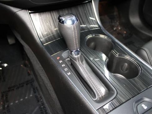 Used 2017 Chevrolet Impala LT image 15