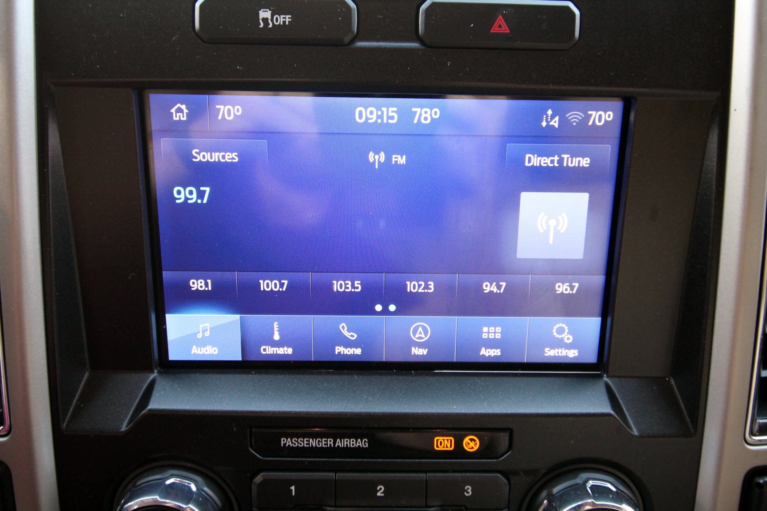 Used 2021 Ford F250 Lariat w/ Lariat Value Package AWD/4WD image 29