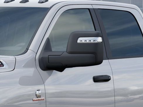 New 2026 RAM 2500 Big Horn AWD/4WD image 13