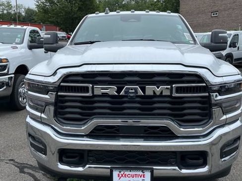 New 2026 RAM 2500 Tradesman AWD/4WD image 5