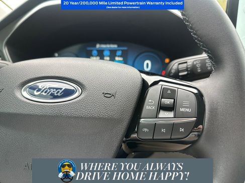 New 2026 Ford Escape Platinum w/ Premium Technology Package AWD/4WD image 12