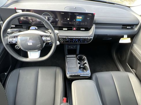New 2025 Hyundai Ioniq 5 SEL image 23