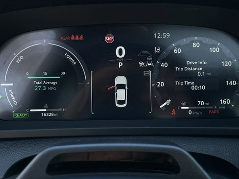 Used 2025 Toyota Crown Platinum image 17