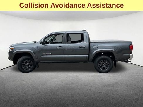 Used 2022 Toyota Tacoma SR5 AWD/4WD image 6
